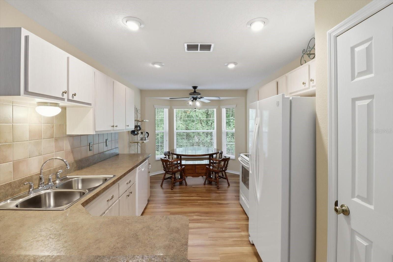 431 W MAC PLACE