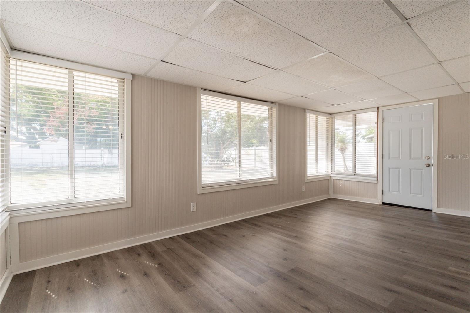 SANDPOINTE 2ND ADD - Residential