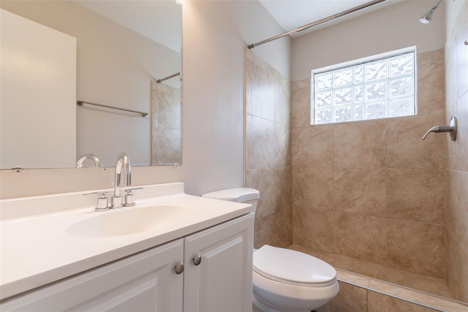 SANDPOINTE 2ND ADD - Residential