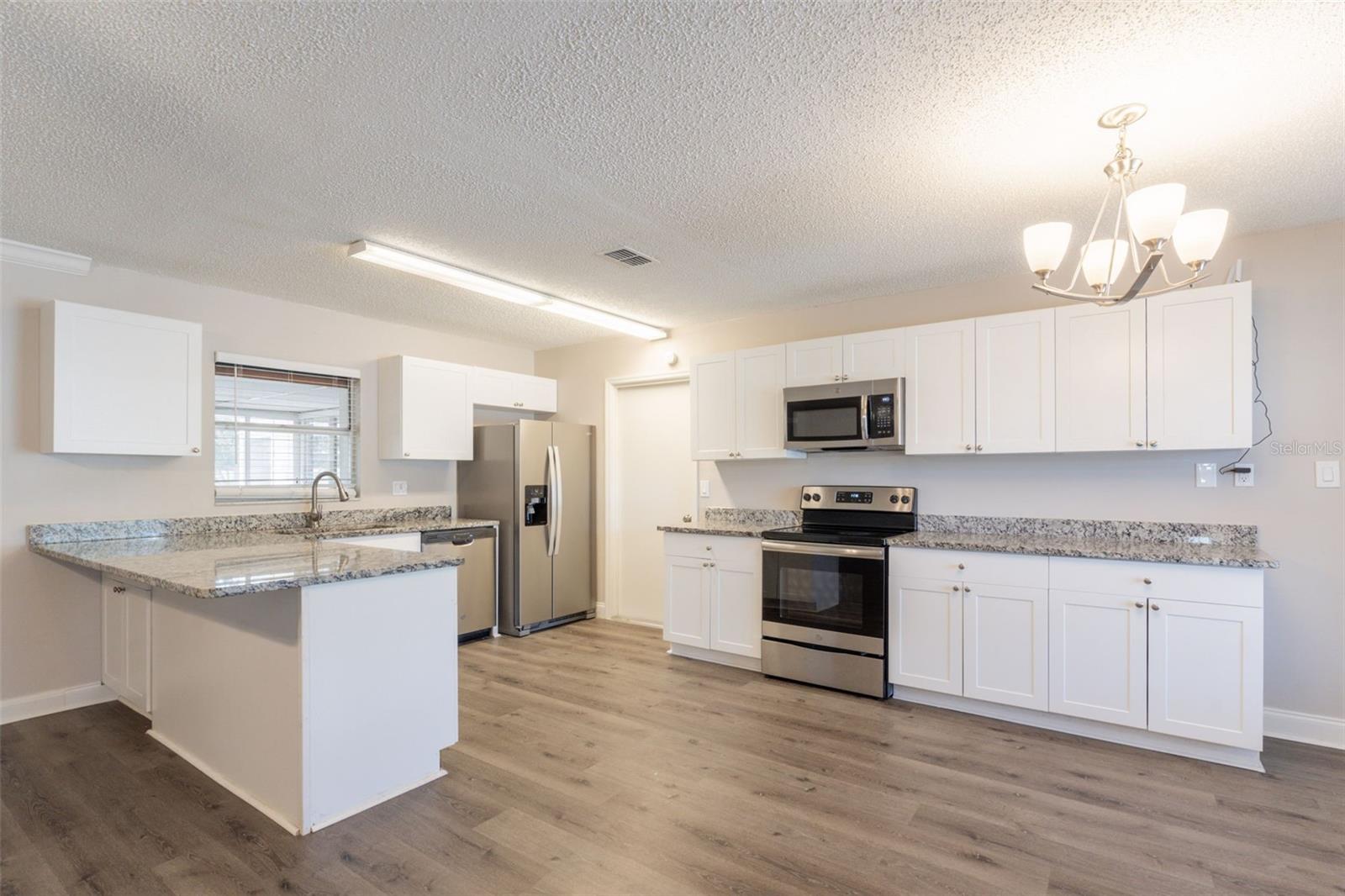 SANDPOINTE 2ND ADD - Residential