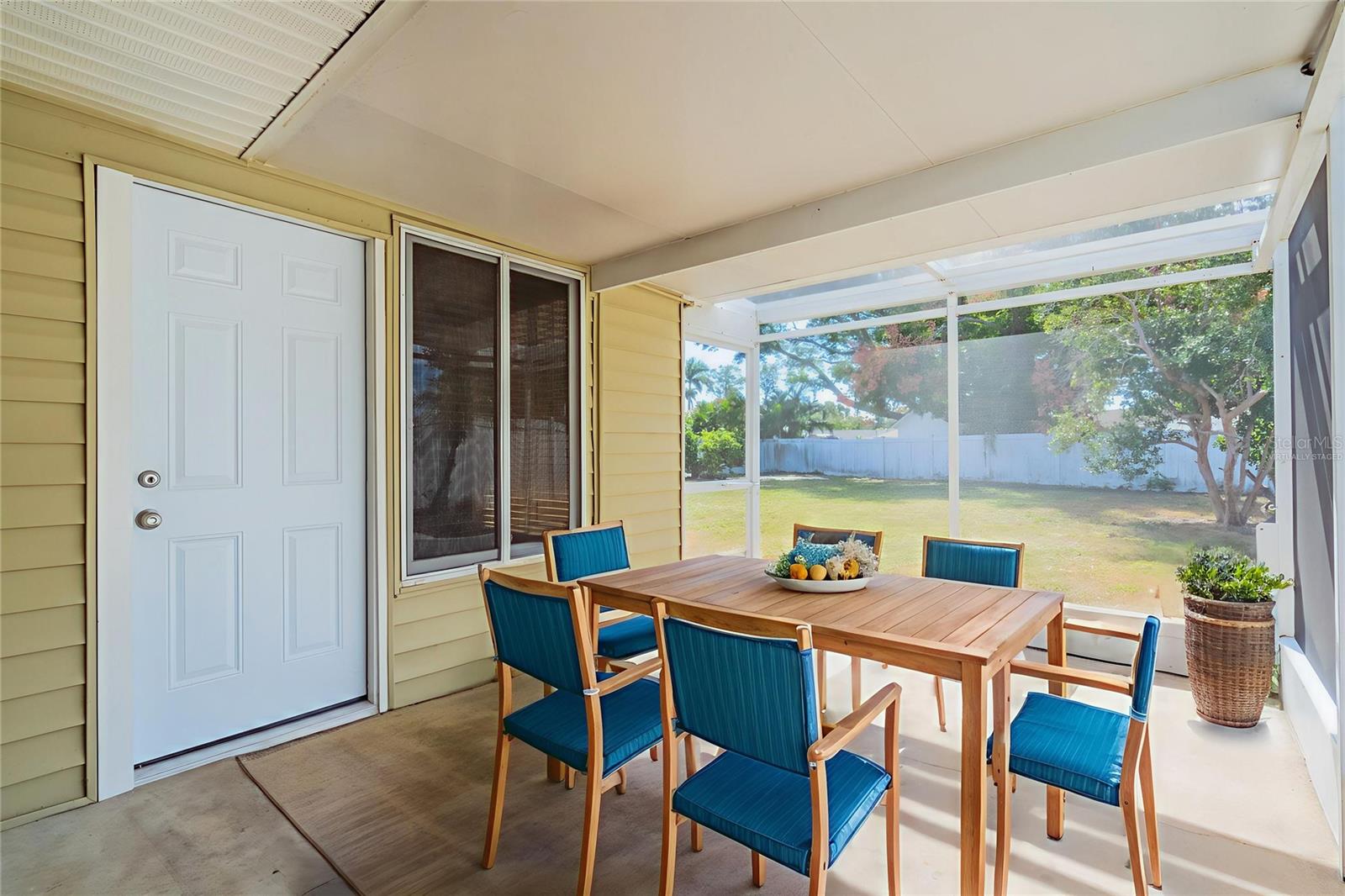 SANDPOINTE 2ND ADD - Residential