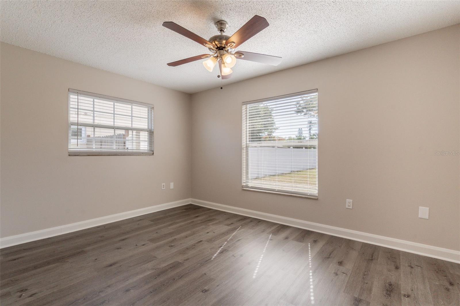 SANDPOINTE 2ND ADD - Residential