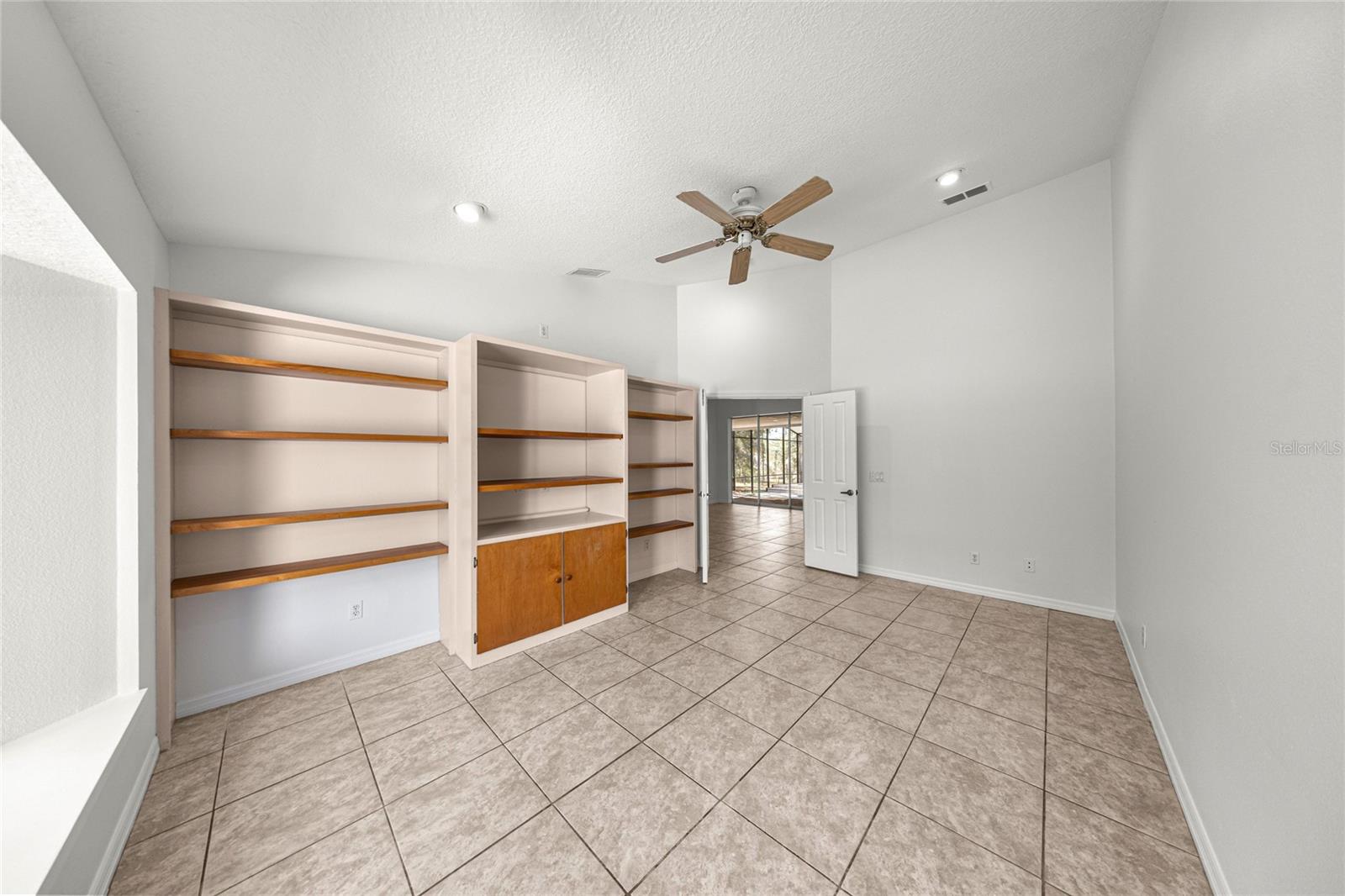 FLANAGAN ACRES - Residential