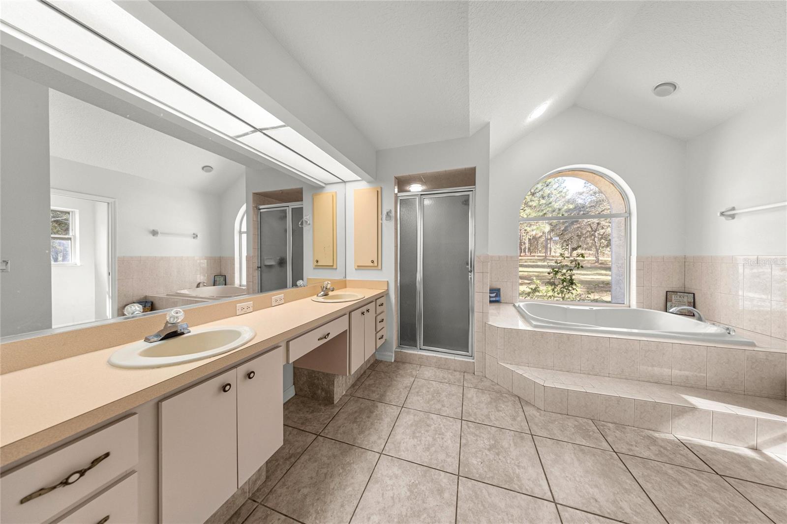 FLANAGAN ACRES - Residential