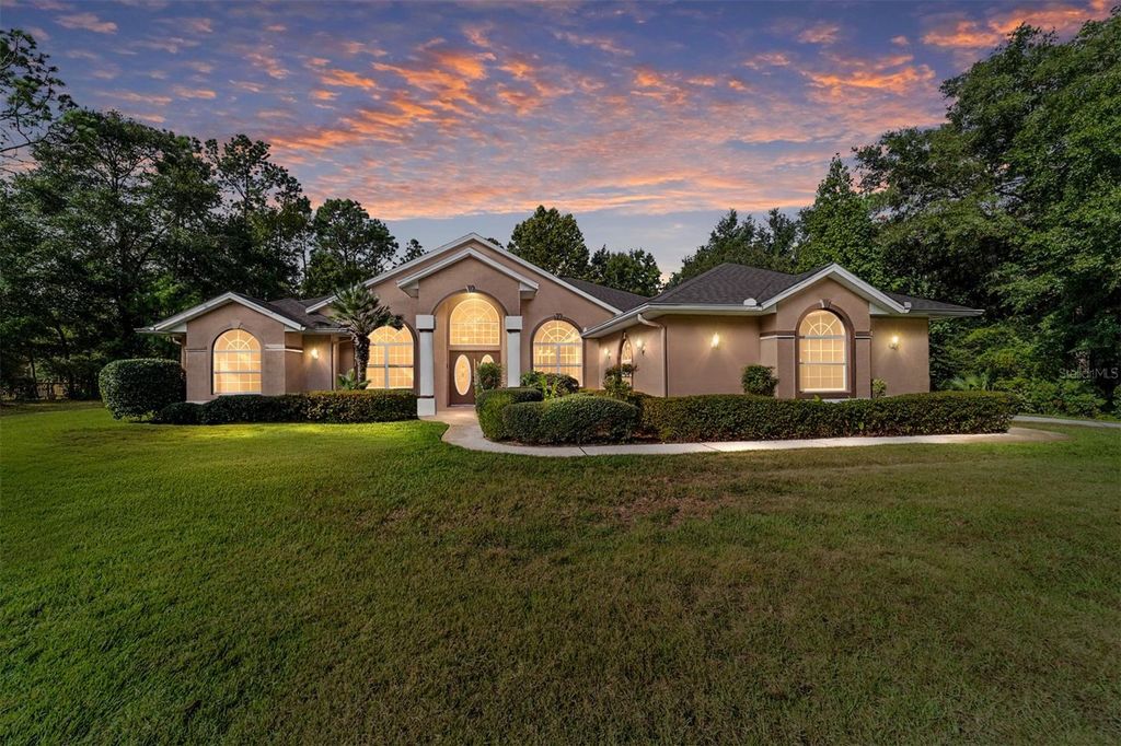 Photo of 21630 SW 82nd Loop, Dunnellon, FL 34431 (MLS # OM711012)