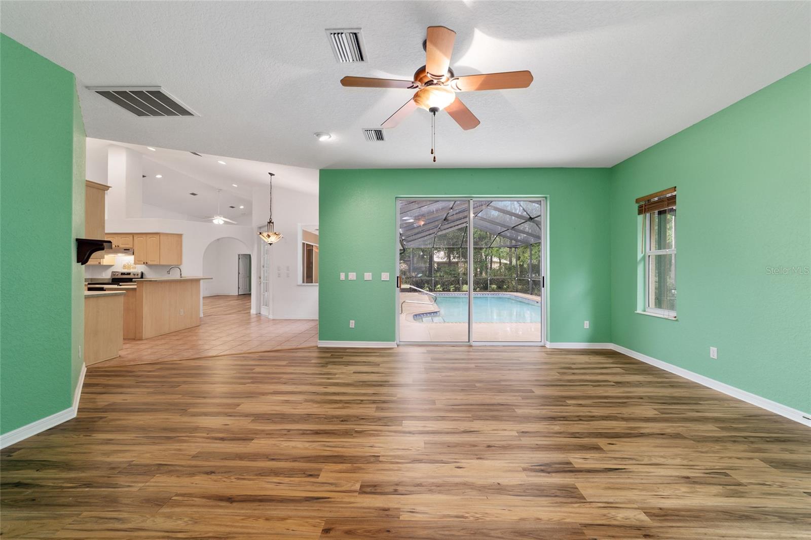 RAINBOW SPGS - Residential