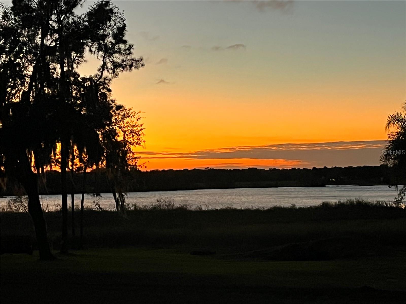 LAKESIDE ESTATES INC - Land