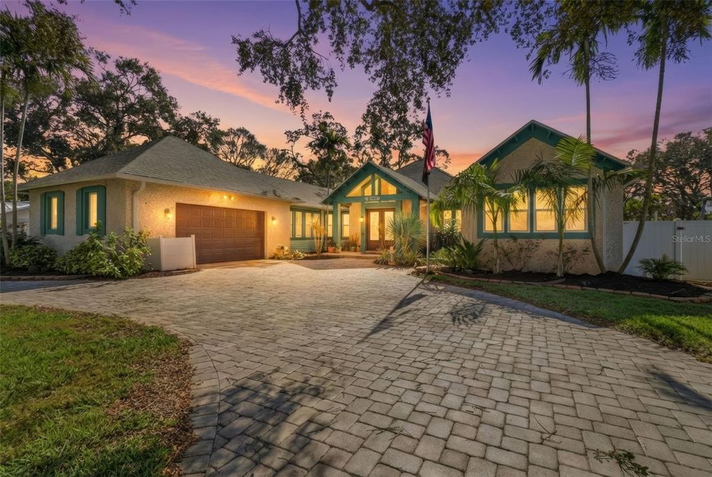 Photo of 13030 98th Avenue, Seminole, FL 33776 (MLS # TB8467013)