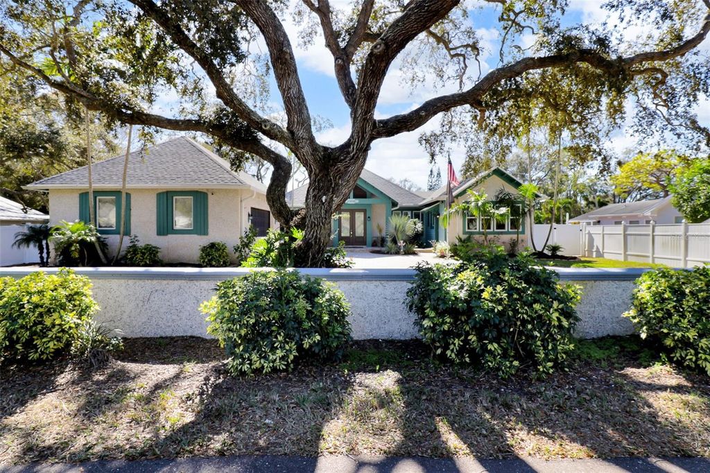 Photo of 13030 98th Avenue, Seminole, FL 33776 (MLS # TB8467013)