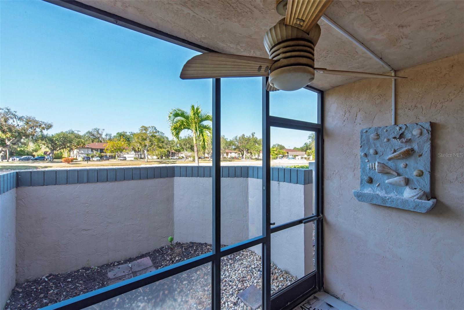 OAKS 04 - Residential