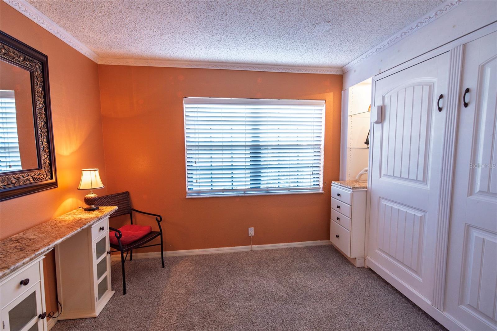 OAKS 04 - Residential