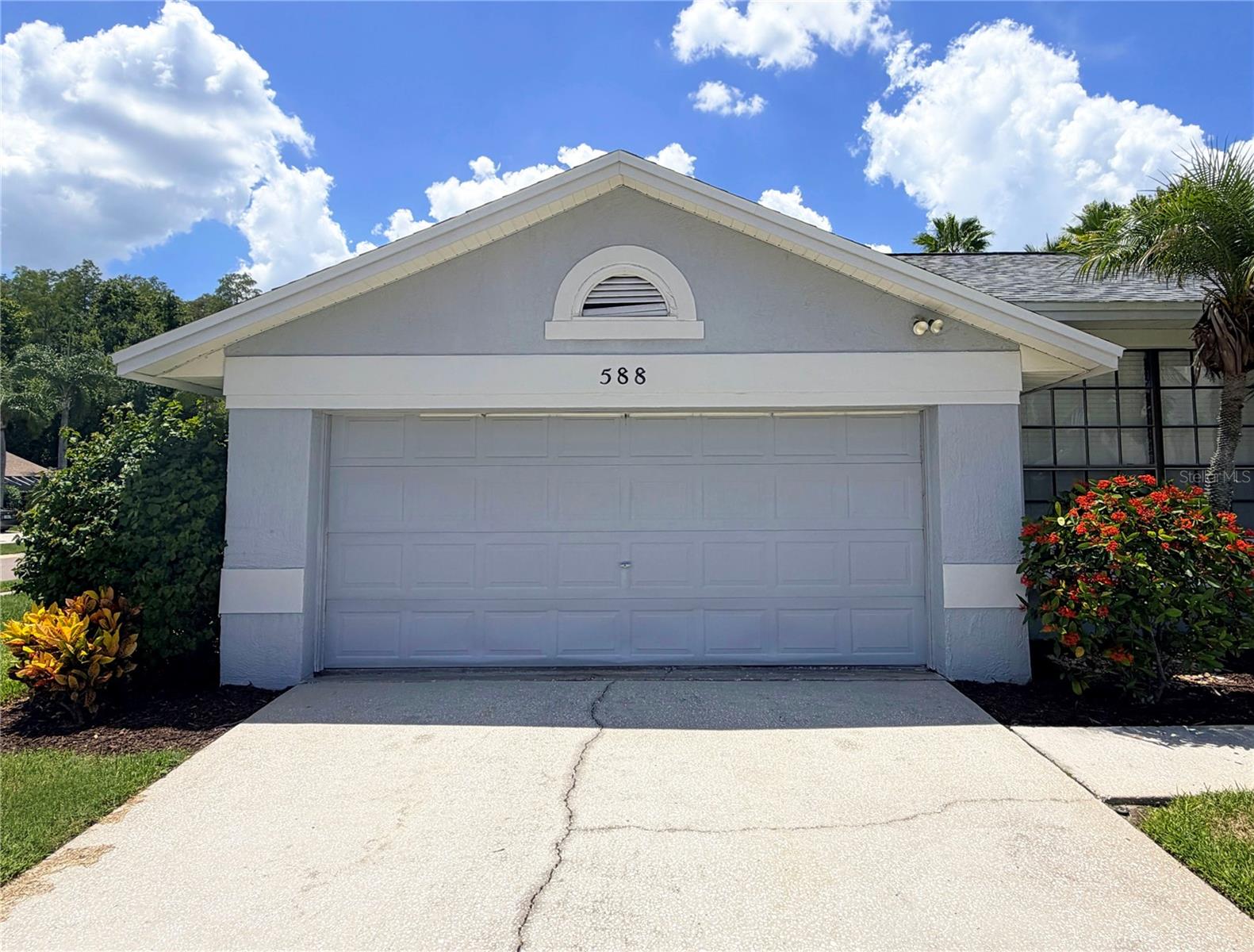 588 HOLLOWTREE PLACE