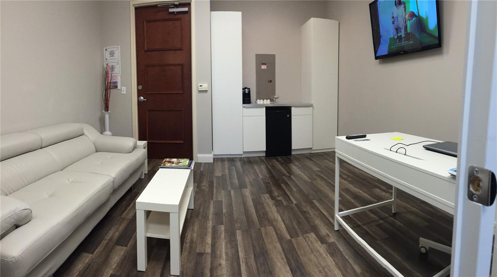 OFFICES/VERANDA PARK BLDG 7000 - Commercial Sale