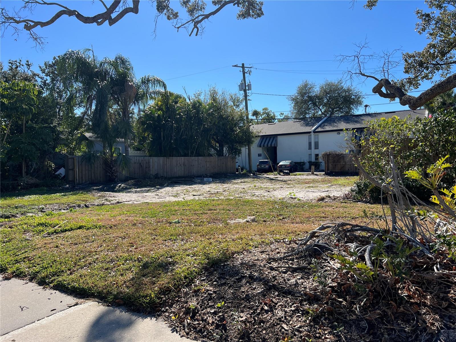 DAVIS ISLANDS PB10 PG52 TO 57 - Land