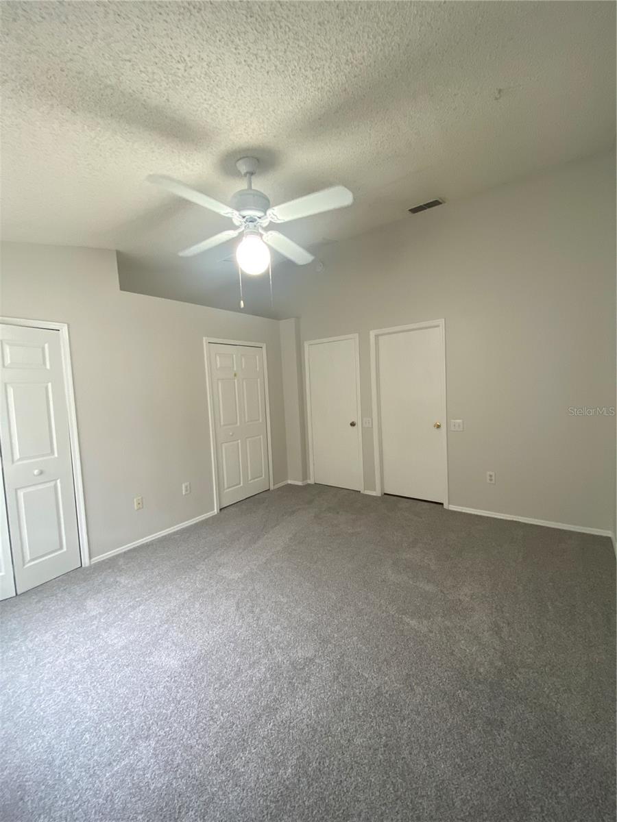 HUNTERS KEY TOWNHOMES AT NORTH PALMS - Residential Lease