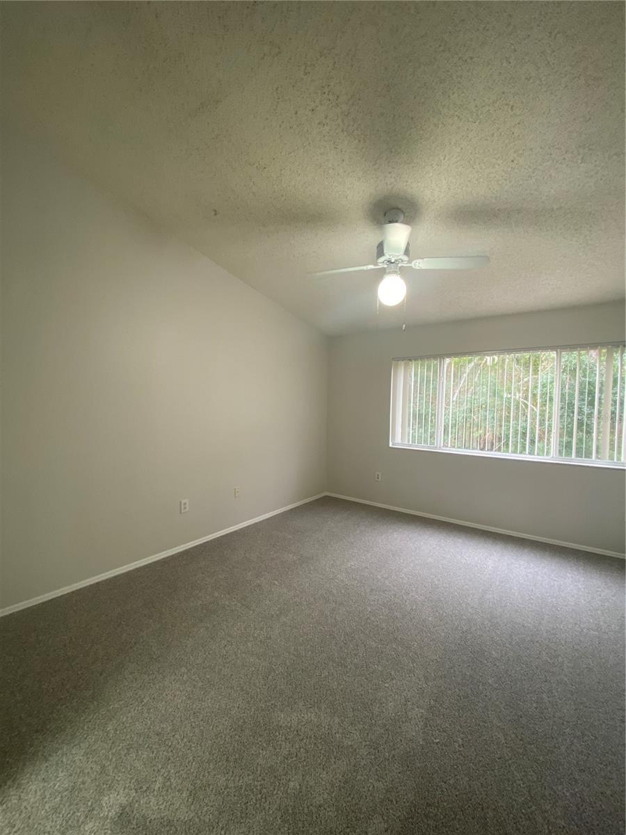 HUNTERS KEY TOWNHOMES AT NORTH PALMS - Residential Lease