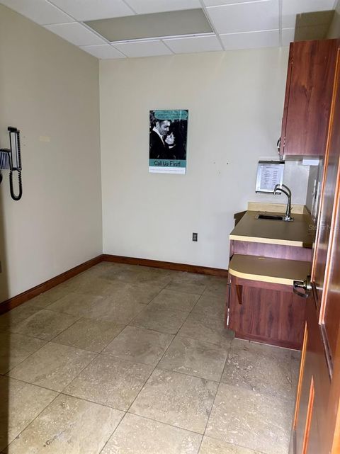 Tiny photo for 1400 S Us Hwy 441, Building 910 #912, Lady Lake, FL 32159 (MLS # OM707302)