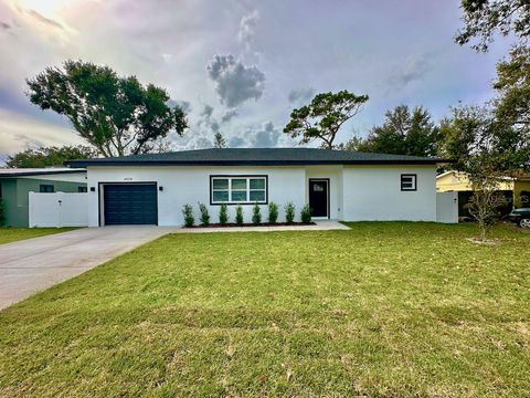 Photo of 4920 72nd Street N, St Petersburg, FL 33709 (MLS # TB8442028) Photo of 4920 72nd Street N, St Petersburg, FL 33709 (MLS # TB8442028)