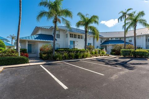 Photo of 923 Sandpiper Circle #923, Bradenton, FL 34209 (MLS # A4696310)