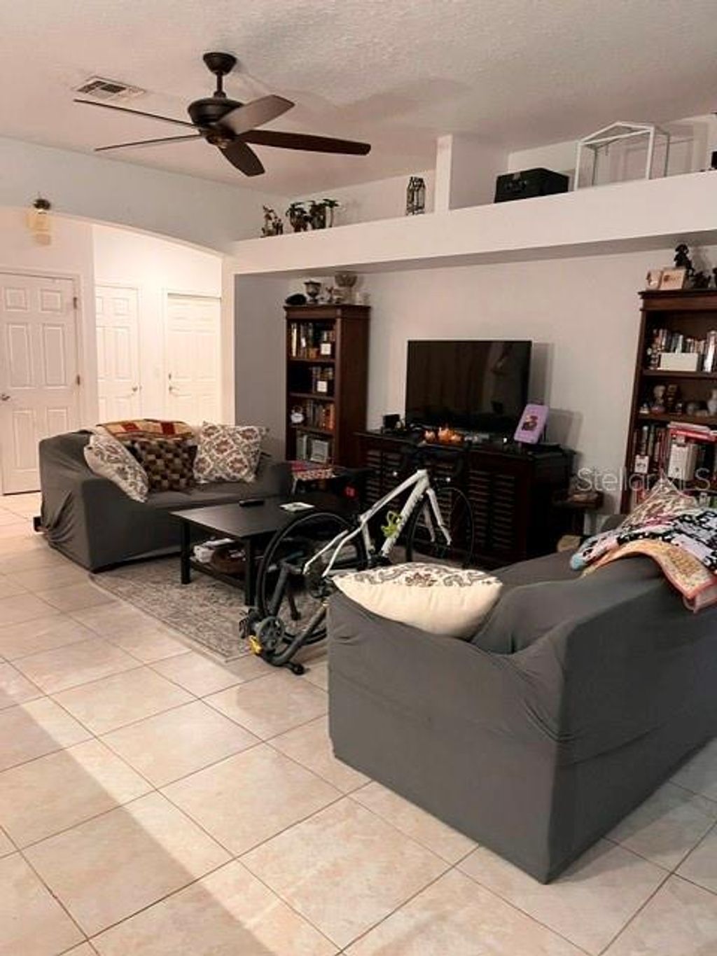 Photo of 10049 Savannah Bluff Lane, Orlando, FL 32829 (MLS # O6394108)
