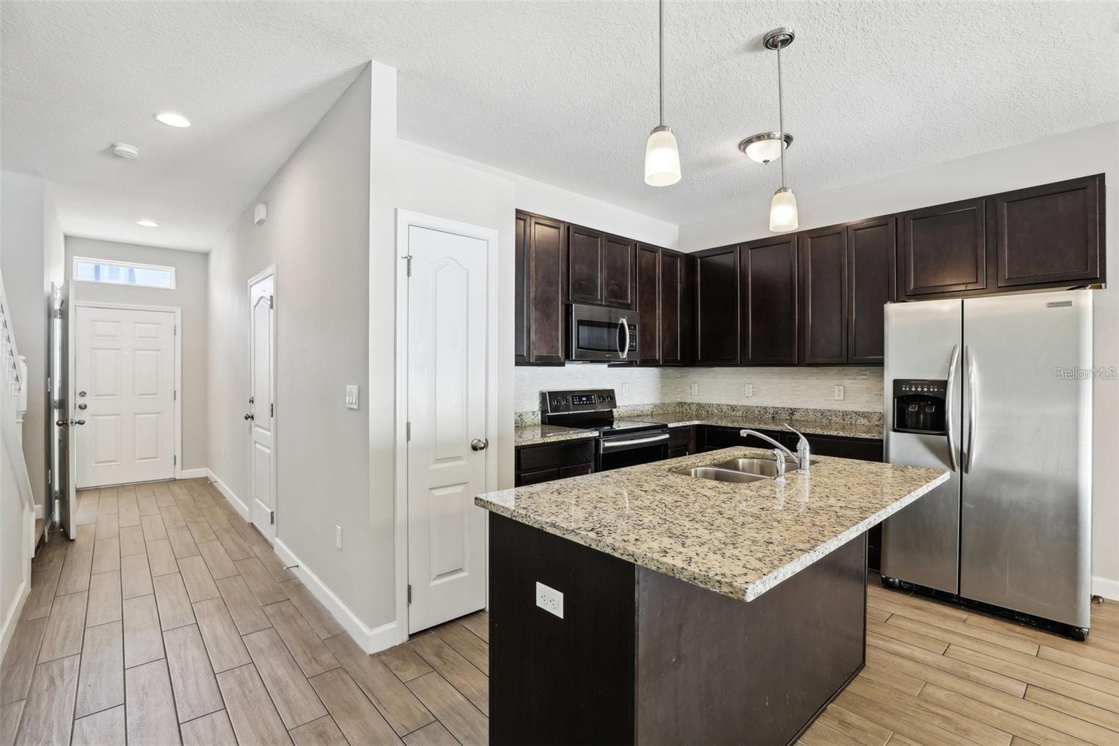 CORONADO TWNHMS - Residential Lease