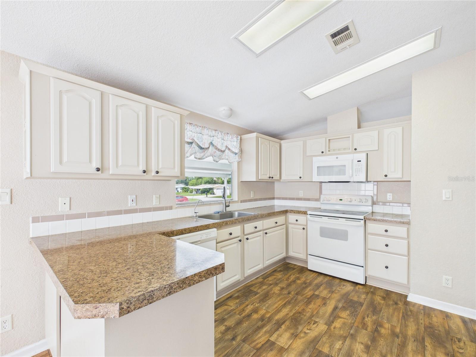 FALLS/OCALA 01 - Residential