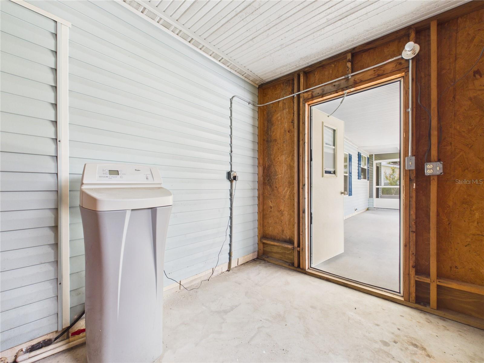 FALLS/OCALA 01 - Residential