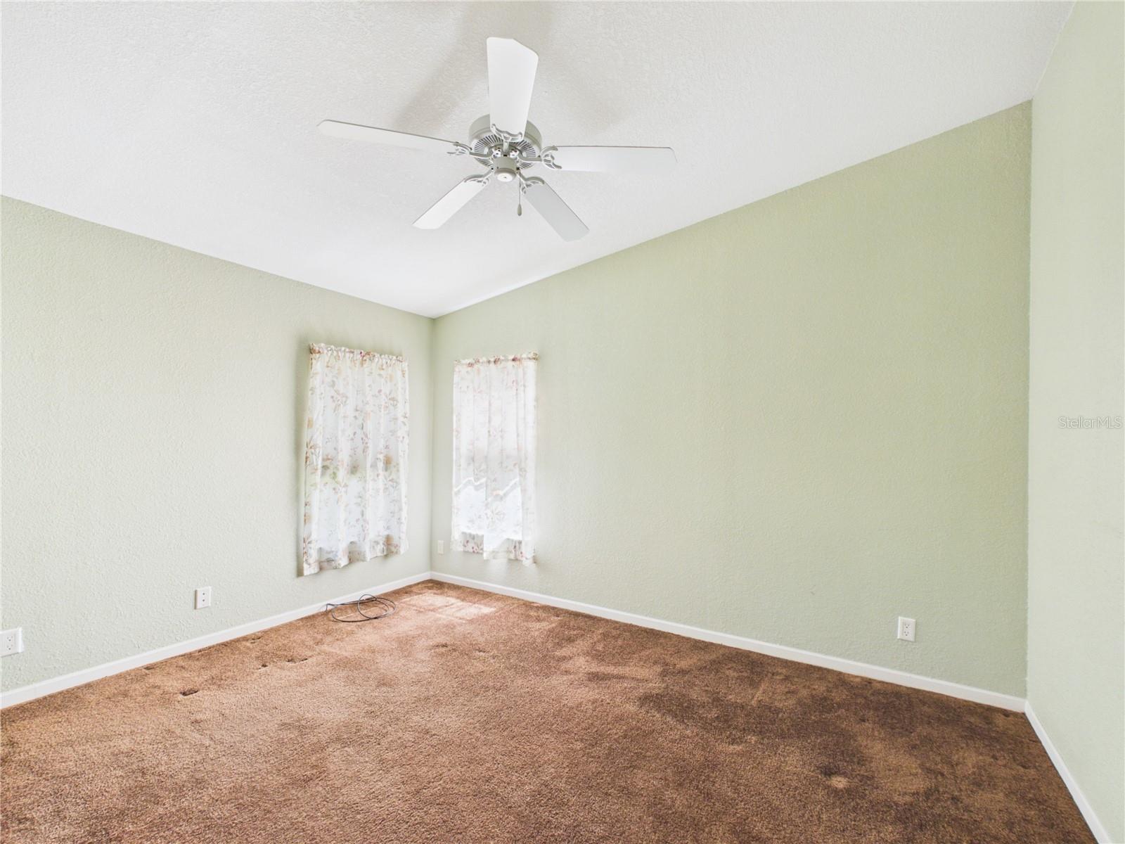 FALLS/OCALA 01 - Residential