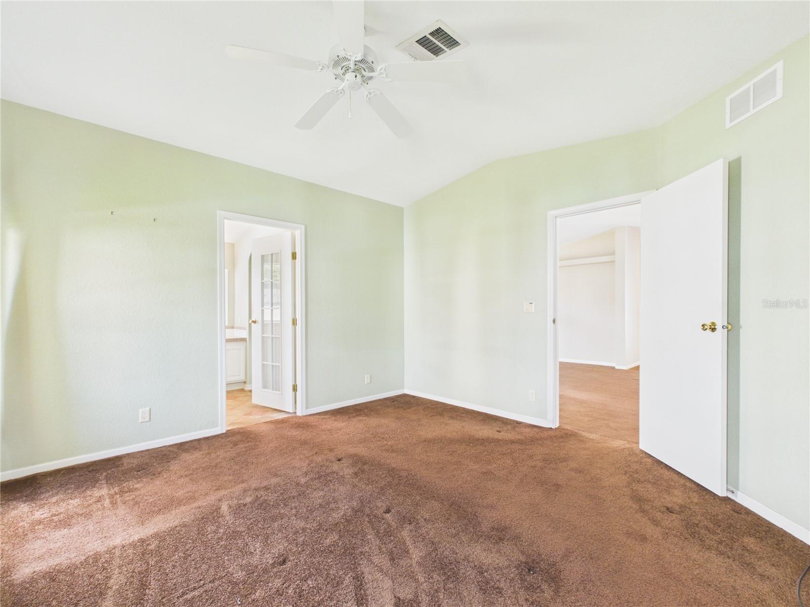 FALLS/OCALA 01 - Residential