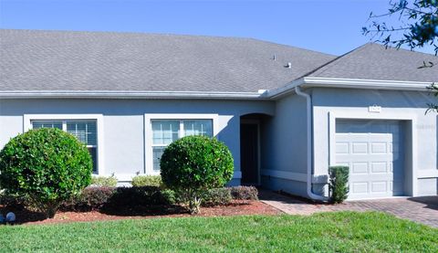 A home in WINTER HAVEN