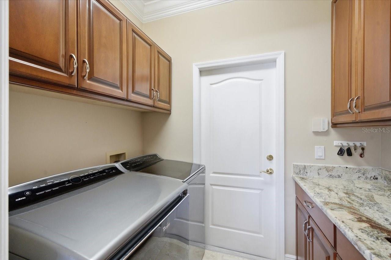 BEAU RIVAGE - Residential