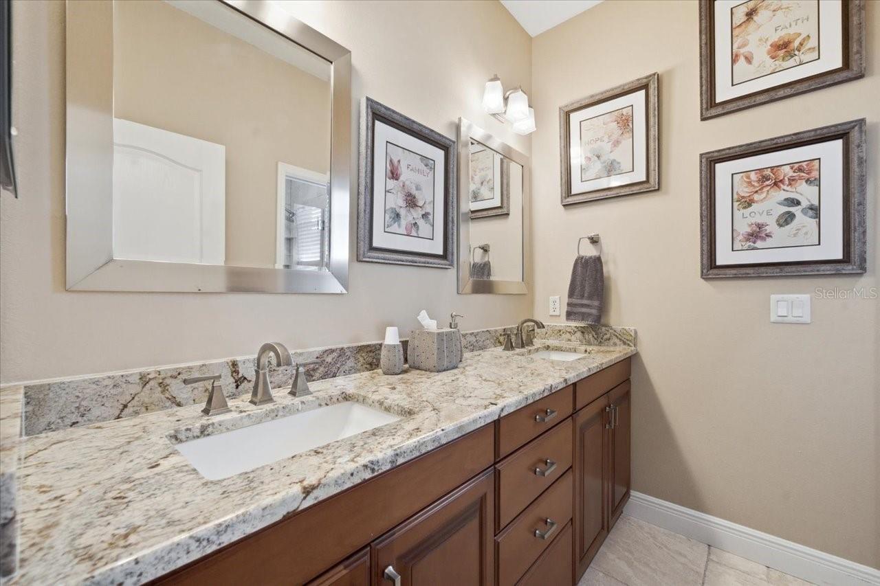 BEAU RIVAGE - Residential