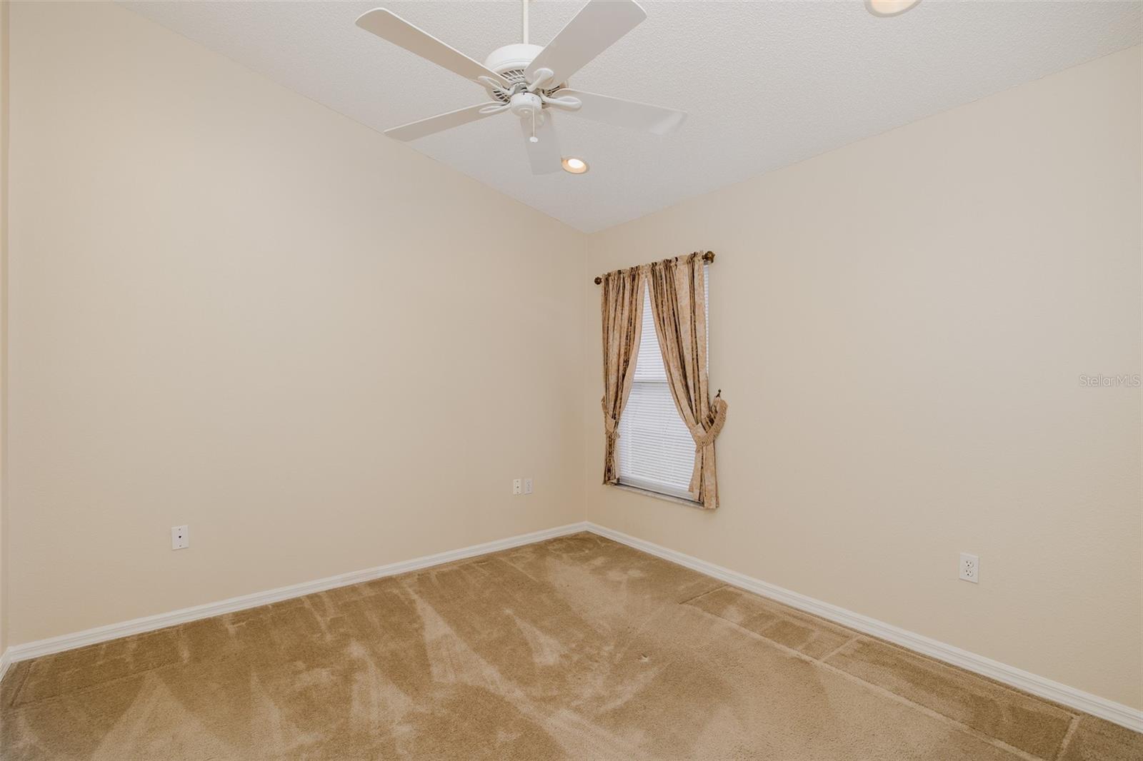 WELLINGTON AT SEVEN HILLS PH 4 LOT 406 - Residential