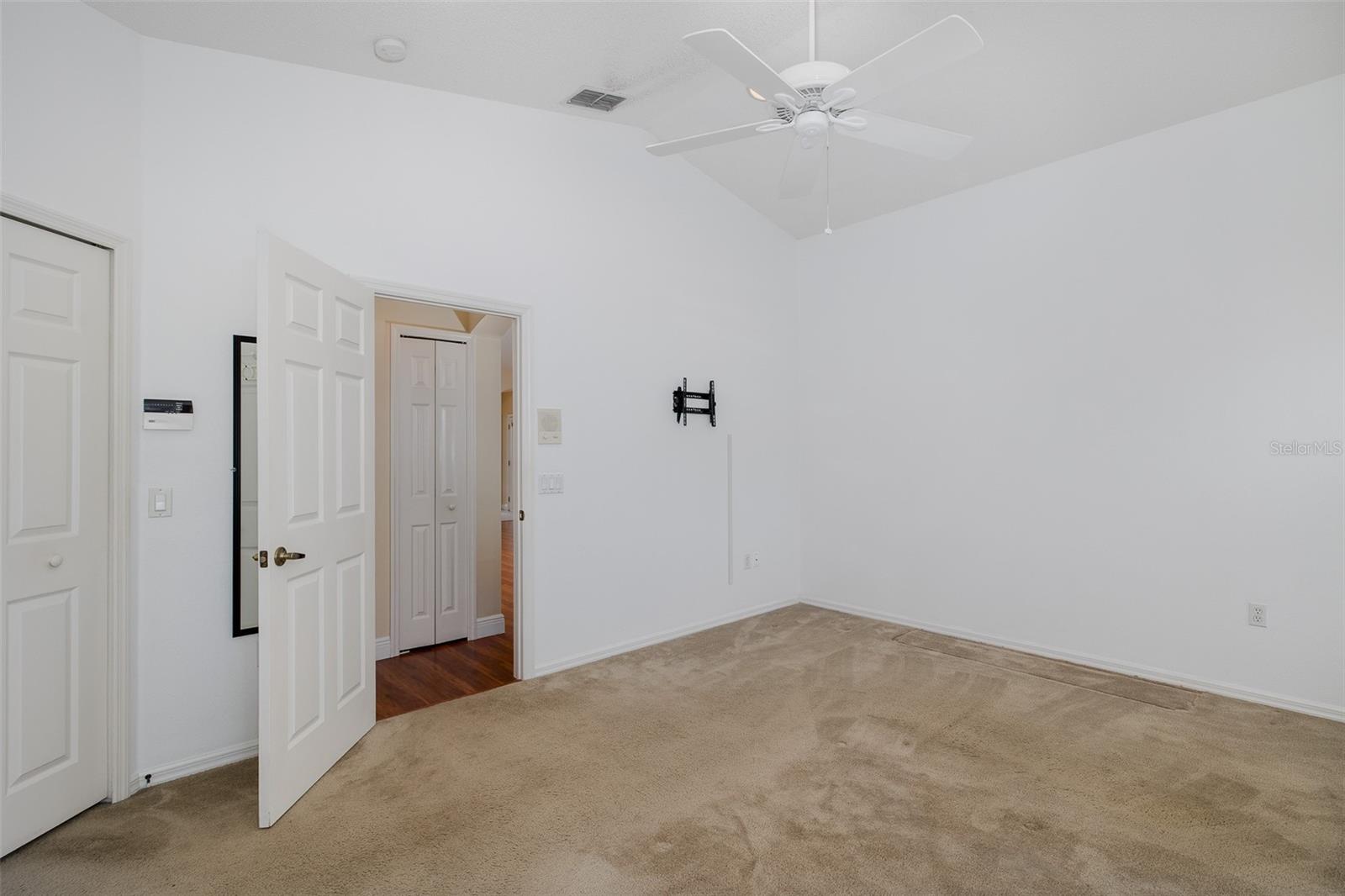 WELLINGTON AT SEVEN HILLS PH 4 LOT 406 - Residential