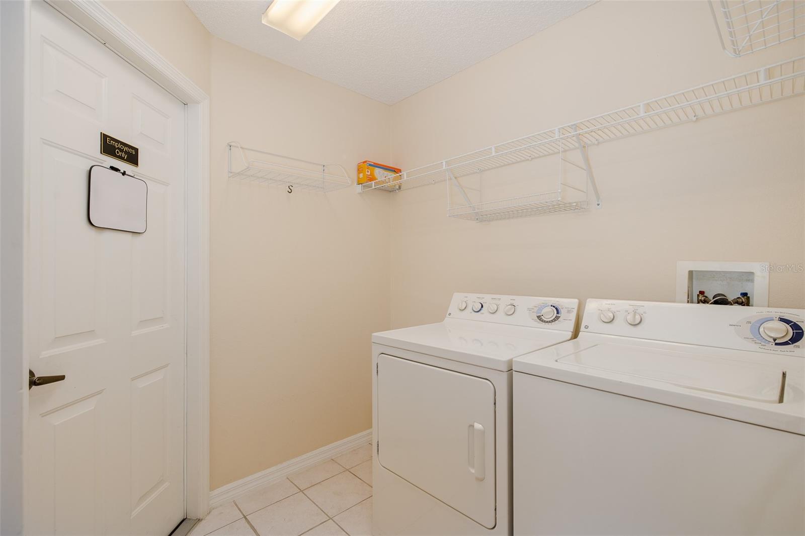 WELLINGTON AT SEVEN HILLS PH 4 LOT 406 - Residential