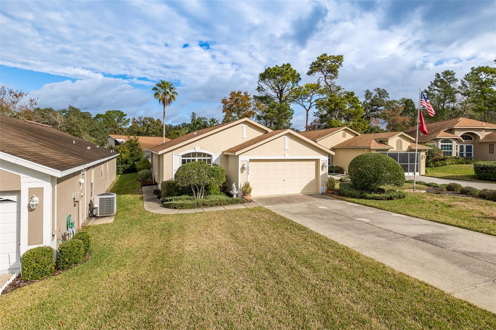 WELLINGTON AT SEVEN HILLS PH 4 LOT 406 - Residential