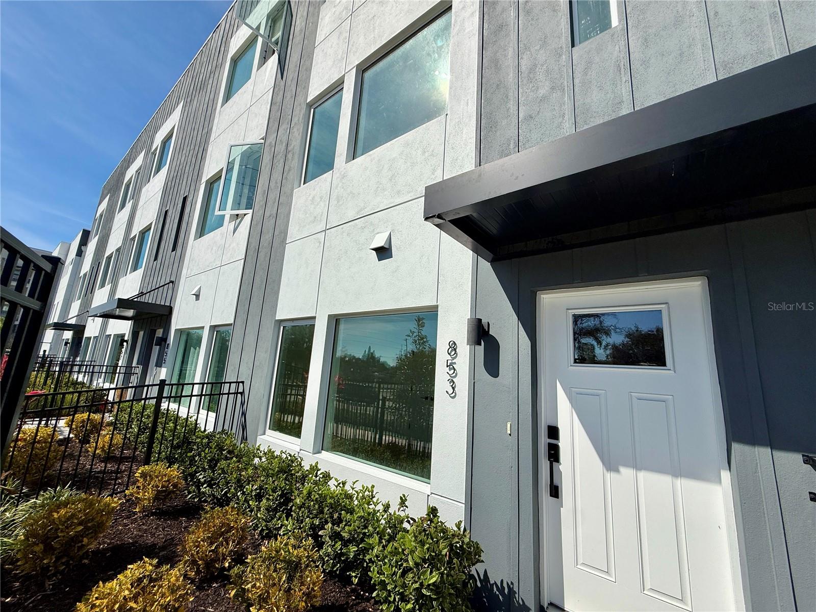 INNOVATION TOWNHOMES - Residential