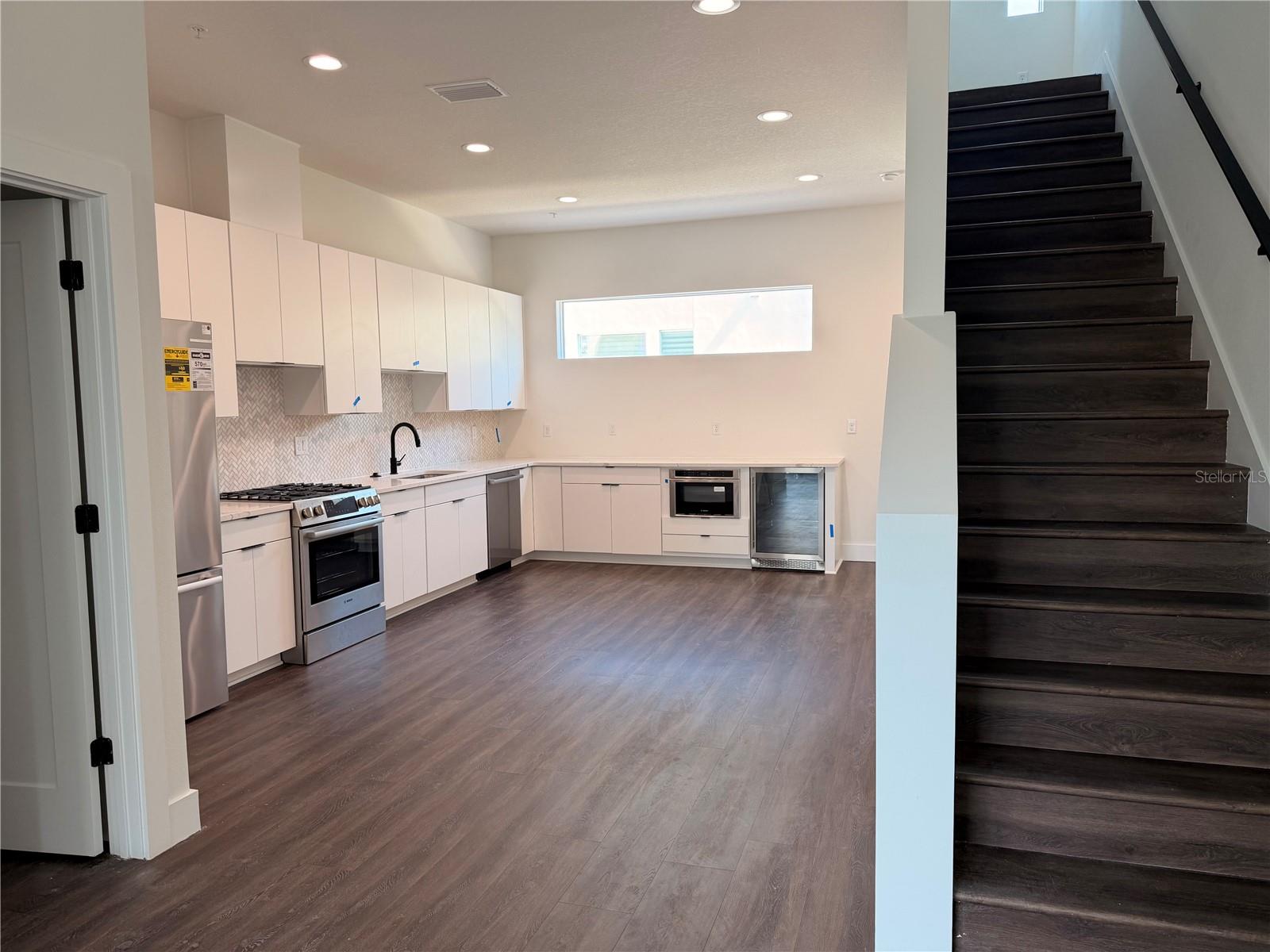 INNOVATION TOWNHOMES - Residential