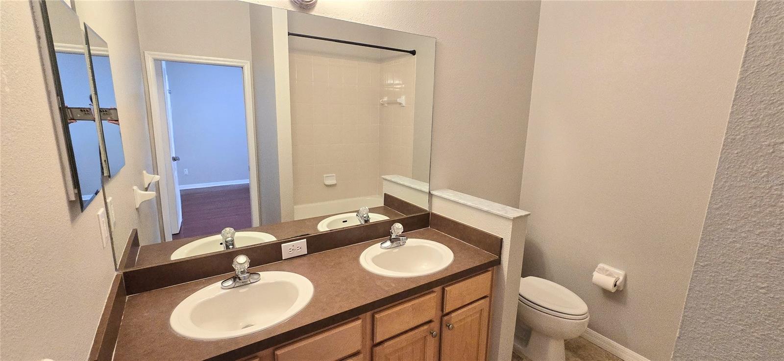 GRAND HAMPTON PH 1B-3 - Residential