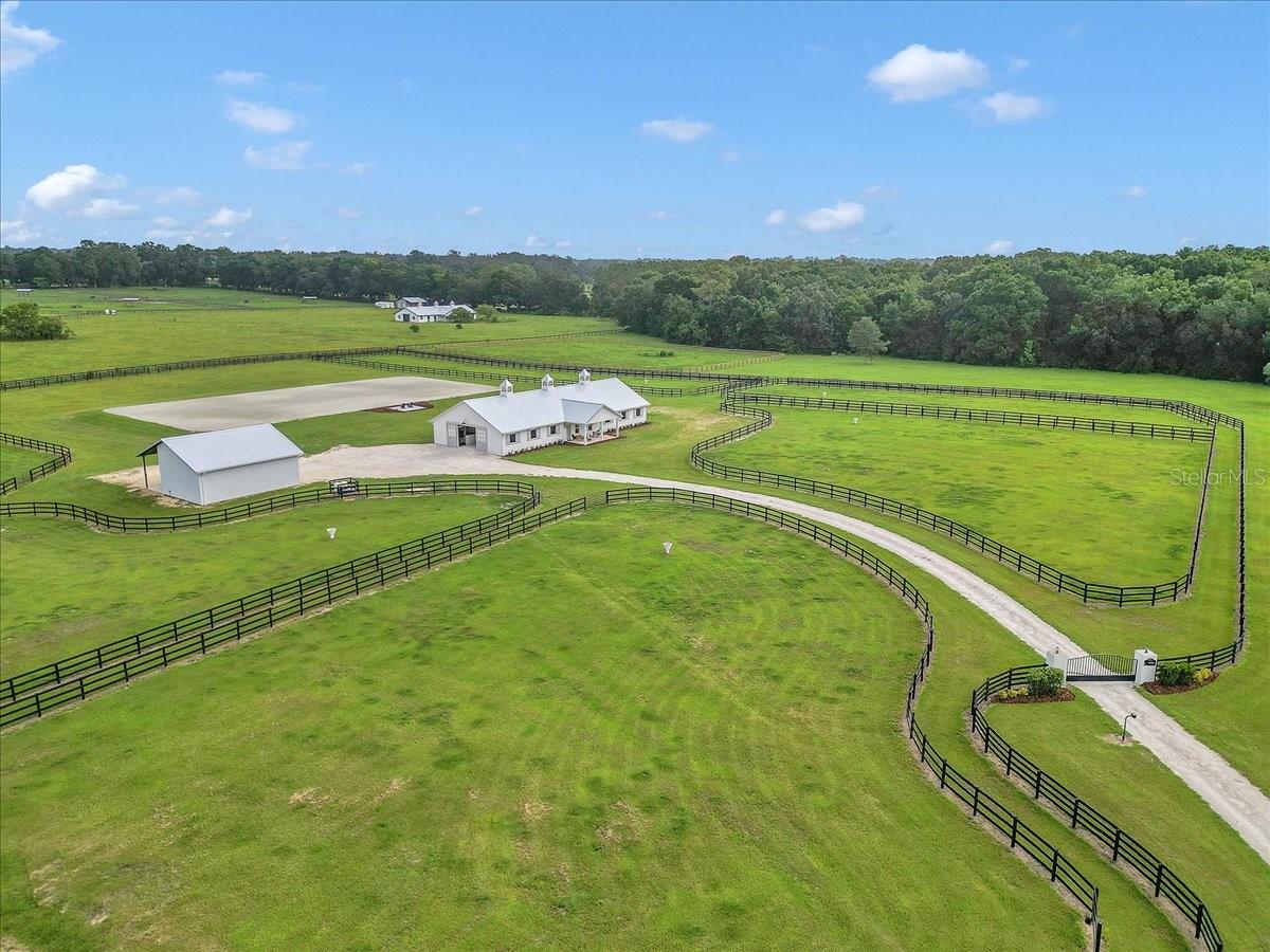 HAMMOCK LANE NORTH - Residential