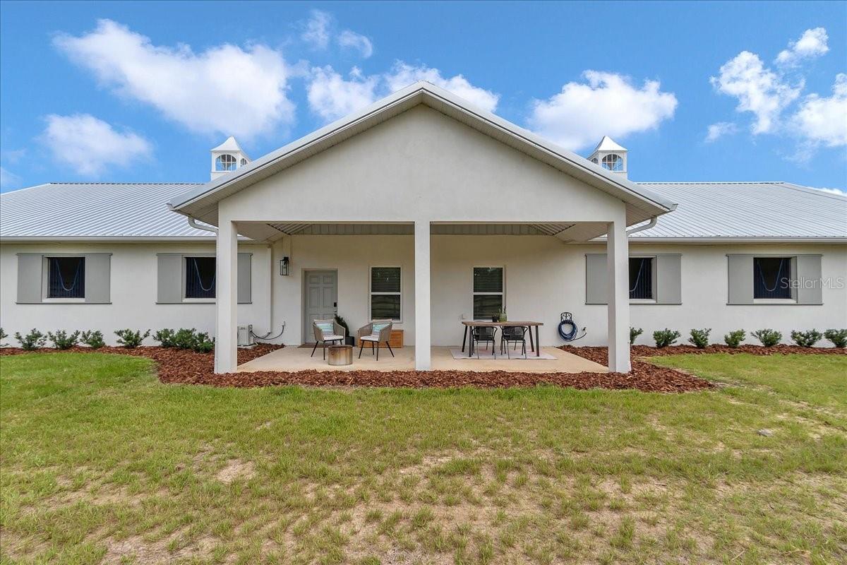 HAMMOCK LANE NORTH - Residential