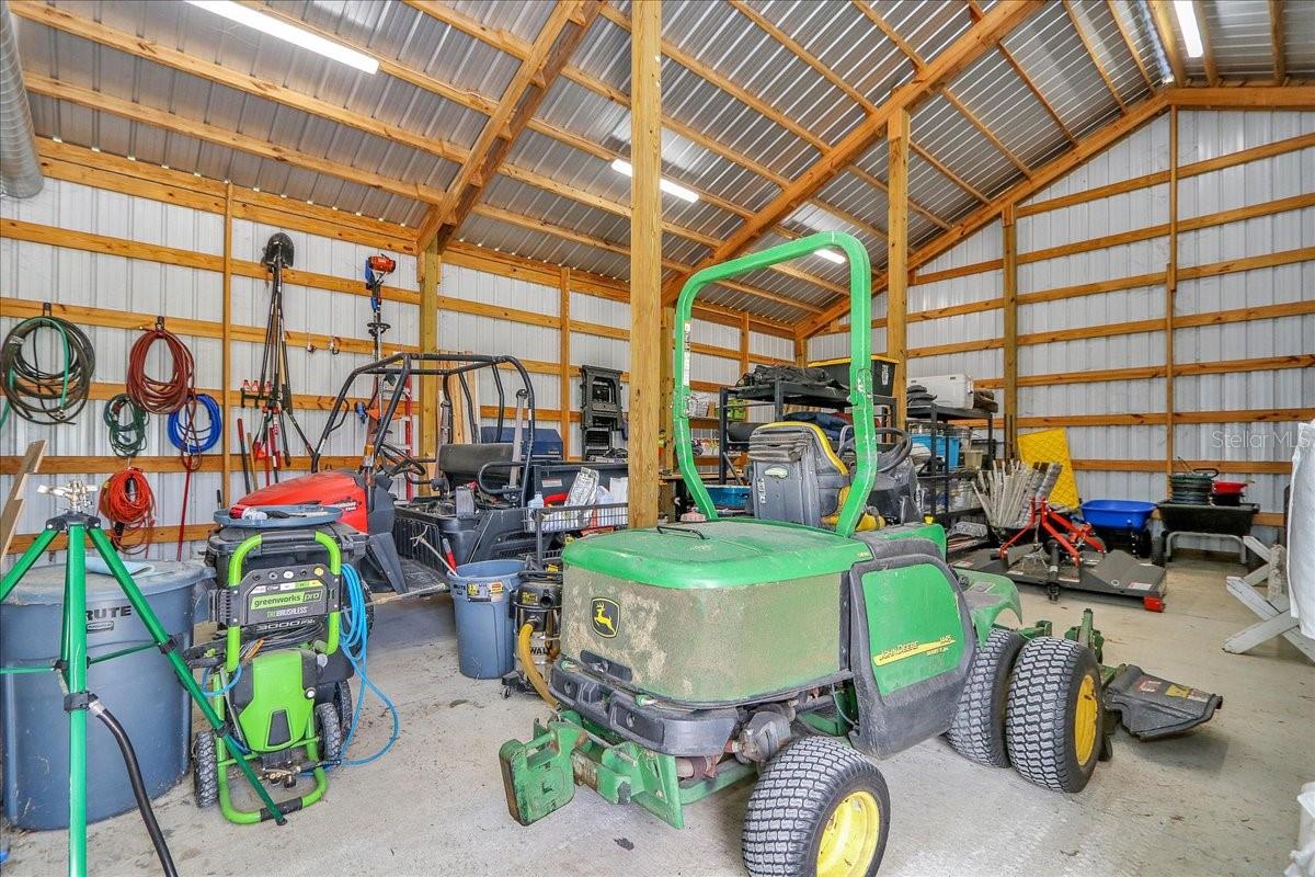 HAMMOCK LANE NORTH - Residential