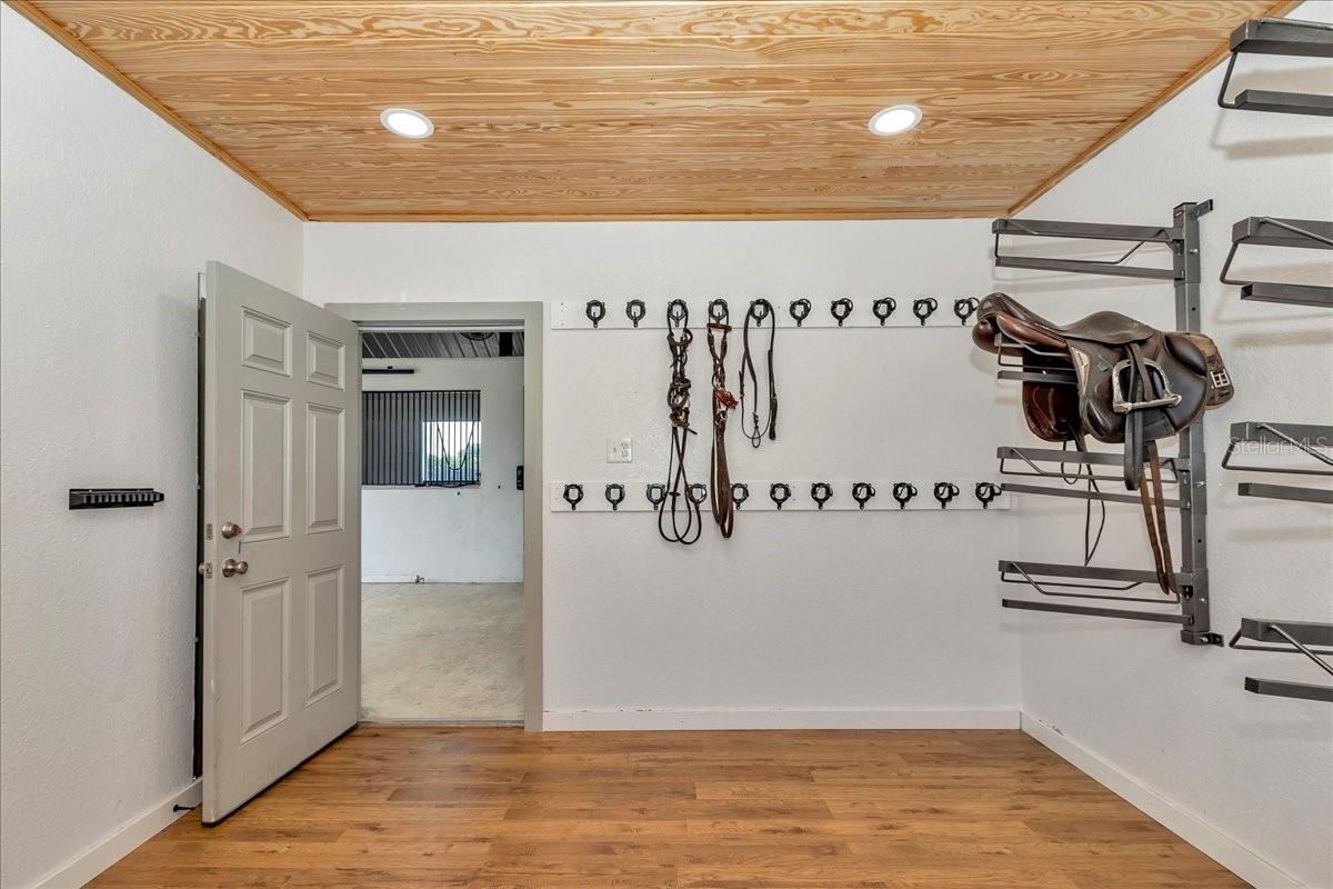 HAMMOCK LANE NORTH - Residential