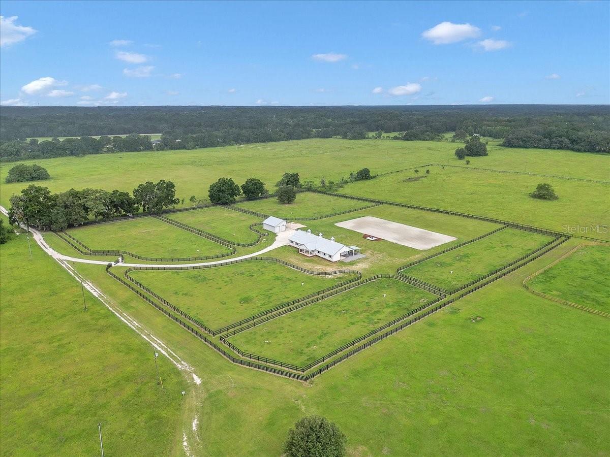 HAMMOCK LANE NORTH - Residential