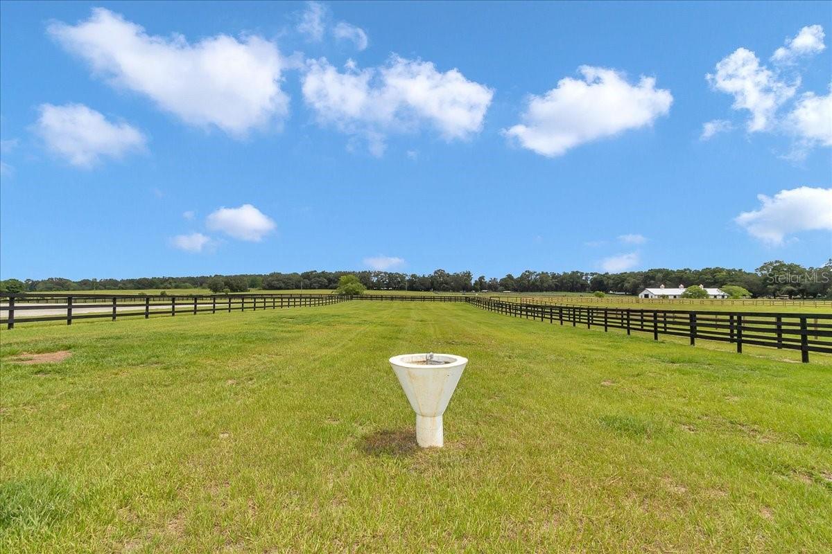 HAMMOCK LANE NORTH - Residential