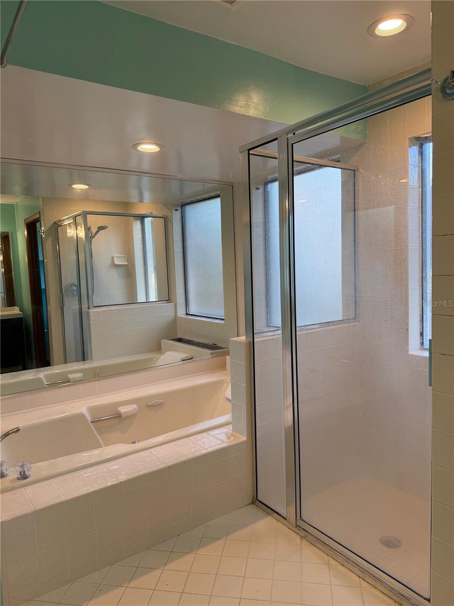 HARBOR ISLE - Residential