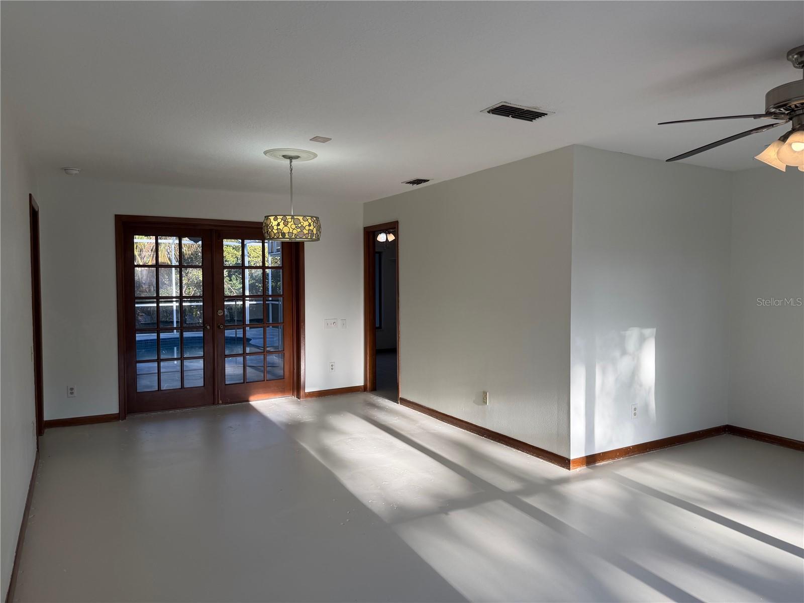 HARBOR ISLE - Residential