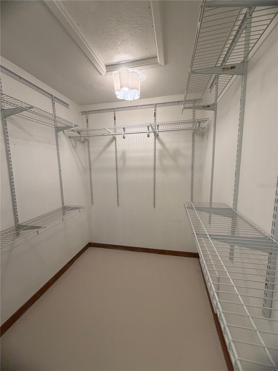 HARBOR ISLE - Residential