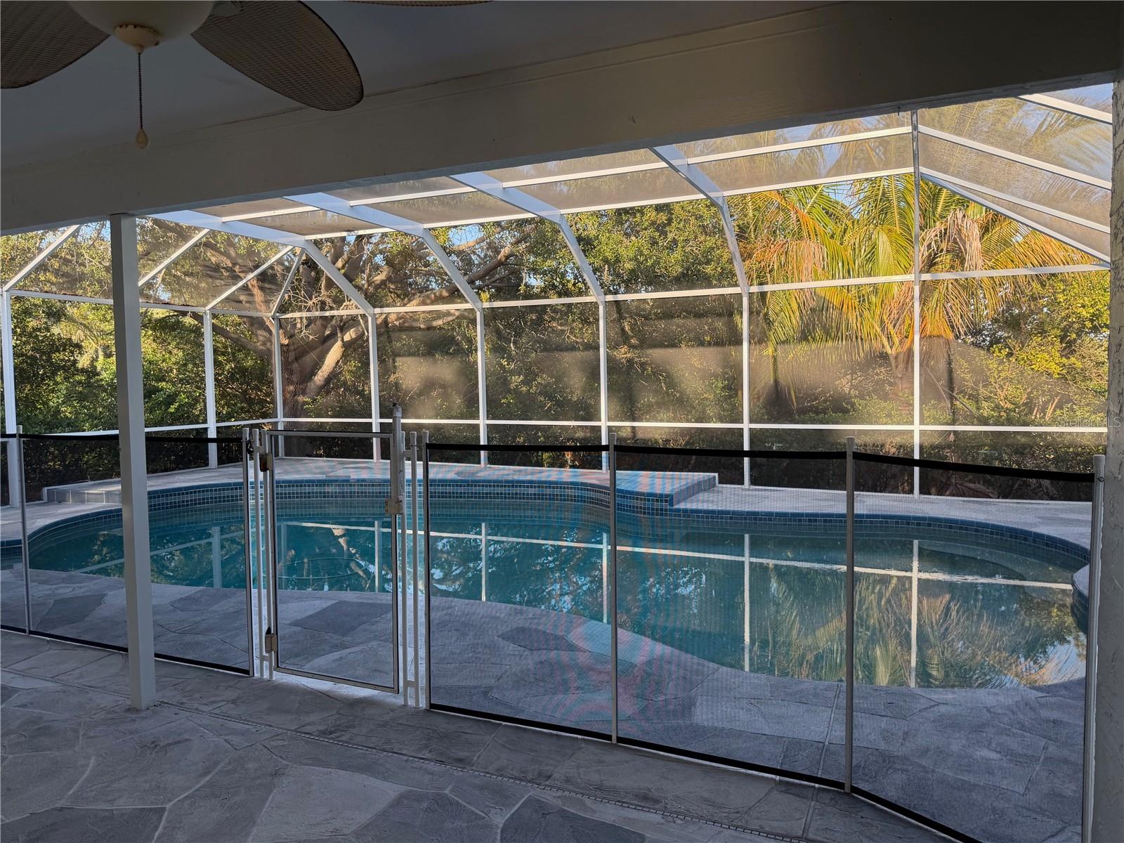 HARBOR ISLE - Residential