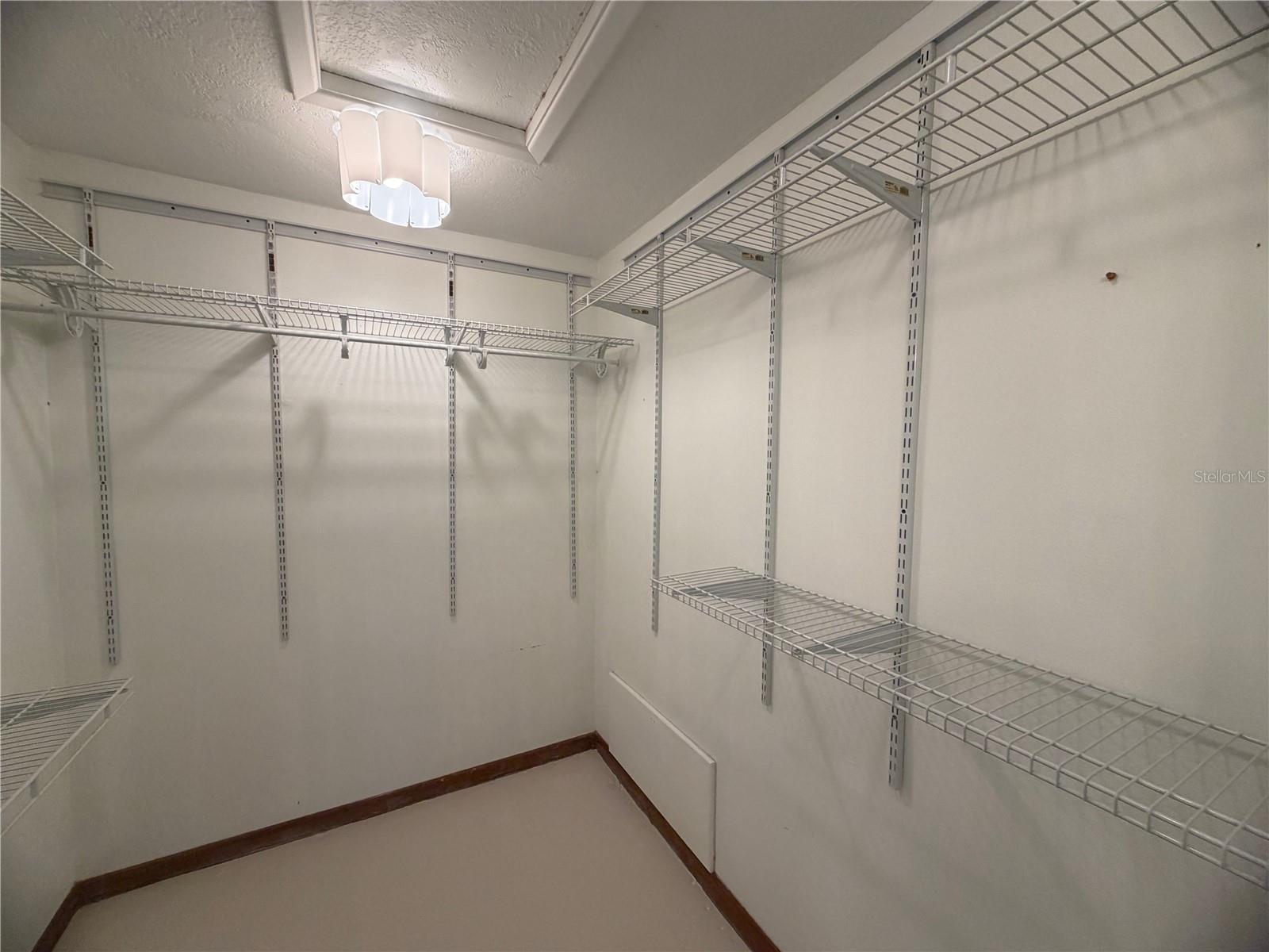 HARBOR ISLE - Residential